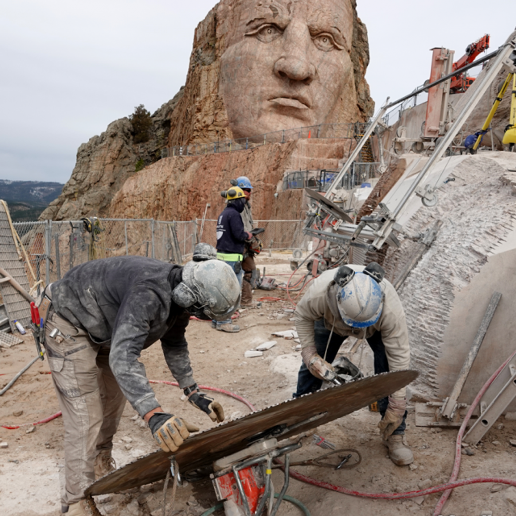 Crazy Horse Memorial® - Carving Crazy Horse Mountain